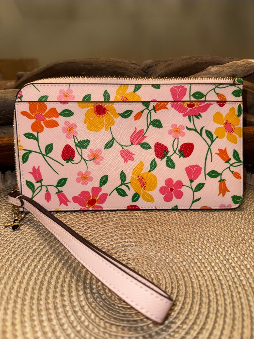 Kate Spade Large Floral Strawberry Pink Wristlet~Clutch NWOT - Picture 2 of 5